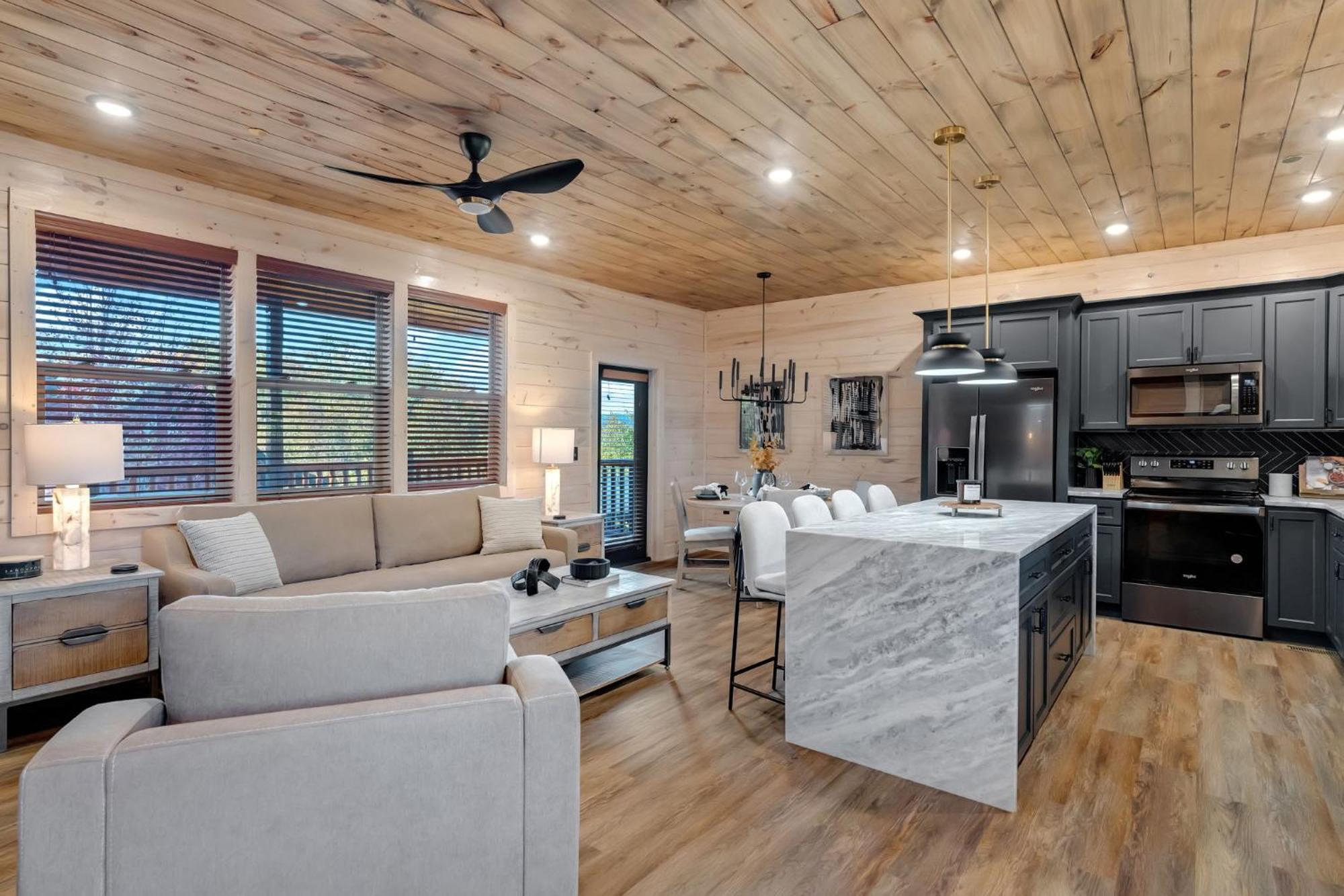 Villa New Luxury Cabin With Indoor Pool, Hot Tub, & Theater Pigeon Forge Exterior foto